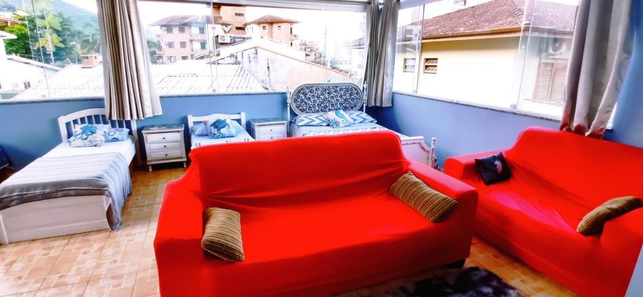 House Acomodação com café da manhã  Ubatuba