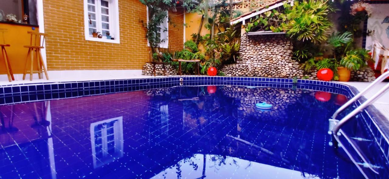 Acomodação com café da manhã  House Ubatuba
