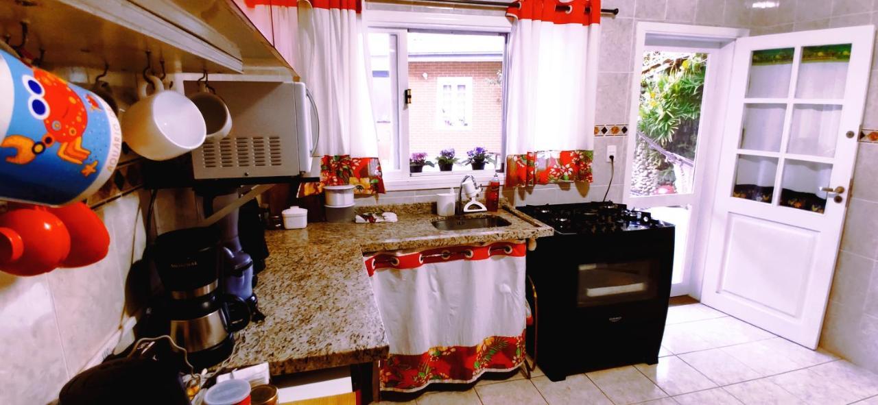 Acomodação com café da manhã  House